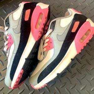 Nike unisex sneakers
